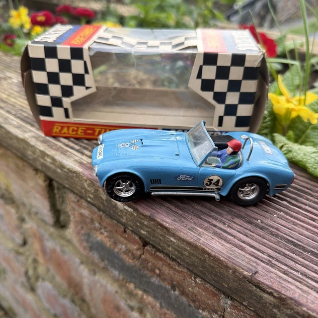 Scalextric: Le coffret Scalextric Super Karts - C1334T - slot cars passion