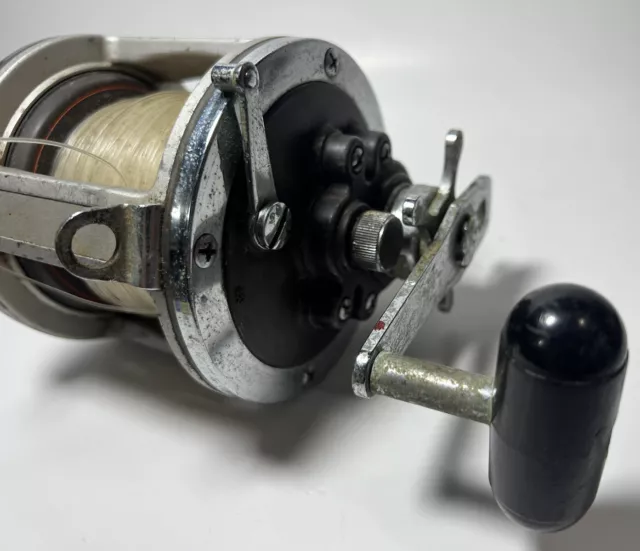 VINTAGE DAIWA (MODEL Unknown To me) Saltwater Conventional Fishing