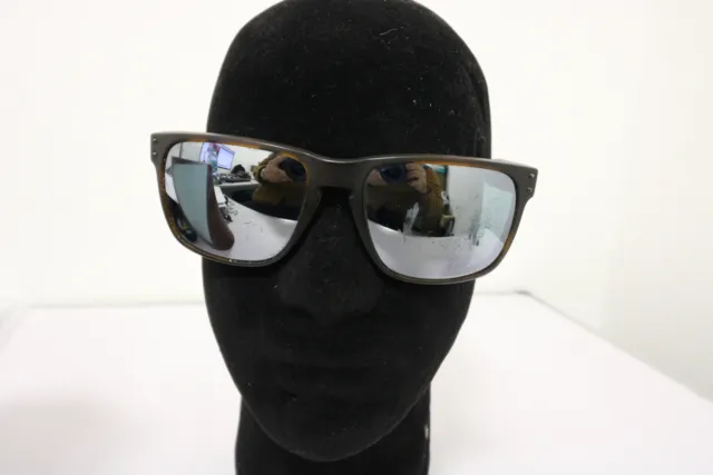 Oakley Holbrook XL Unisex Sonnenbrille Sunglasses Braun guter Zustand
