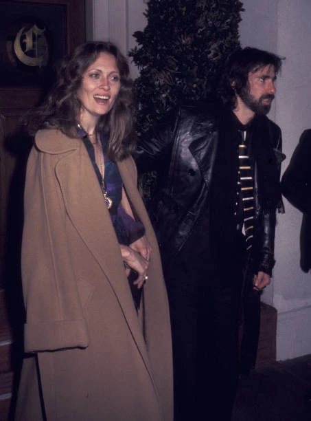 FAYE DUNAWAY AND Peter Wolf at the party for 49th Annual Academy A- Old ...
