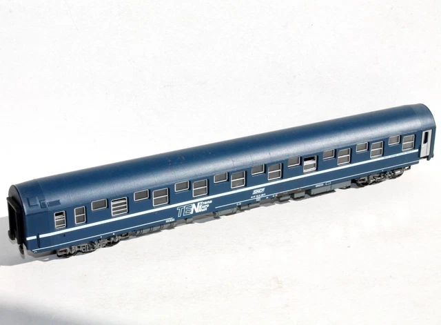 Voiture Restaurant Hornby HO 7390 CIWL SNCF Wagon-lits Aménagé