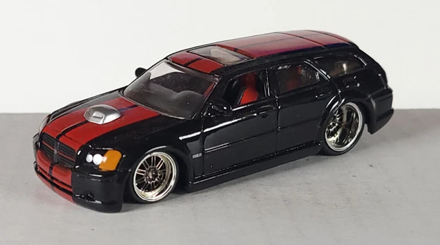 JADA DUB CITY Bigtime Muscle 2006 Dodge Magnum RT 1:64