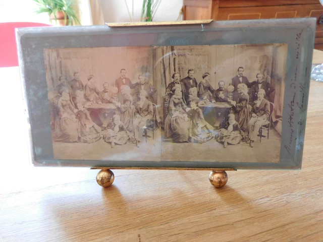Cadre Photo Ancien En Laiton Avec Décor De Roses, à Poser Ou Suspendre (14,5 X 9 Cm)