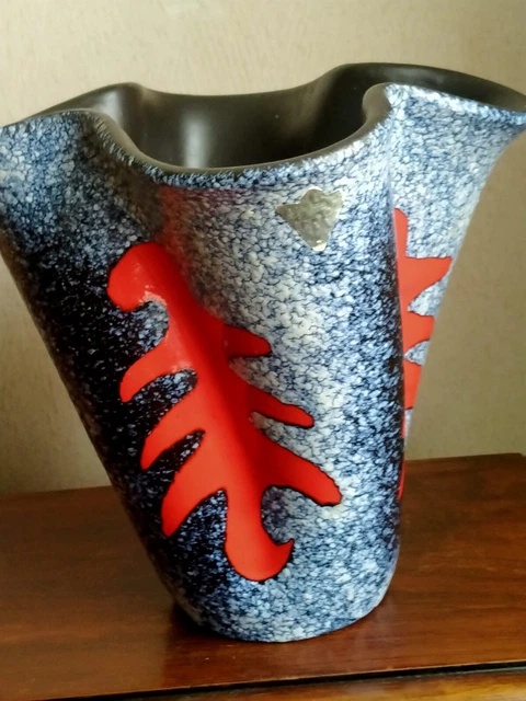 Grand vase en céramique  quadrilobe signé Elchinger France, années 60