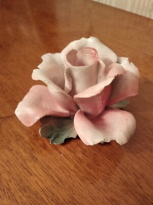 COLLEZIONE PRIVATA CAPODIMONTE FIORE IN CERAMICA NON INTEGRO 