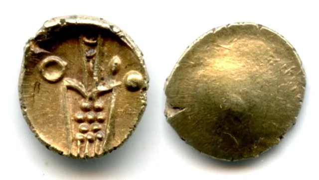 Rare gold Kali scyphate fanam minted from South-Eastern India, Dutch VOC or loca