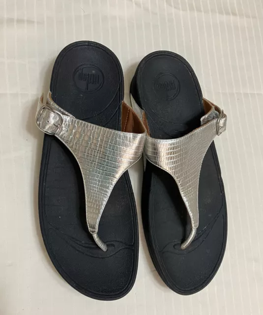 FitFlop Womens Sandals Size US 10 Silver Slip-on Style 350-011 Thong Sandals