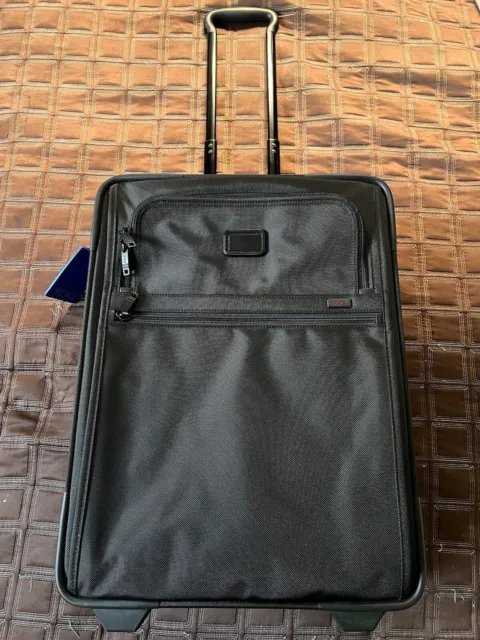 $675 TUMI 22” Expandable 2 Wheel Carry-On Ballistic Nylon suitcase ALPHA II