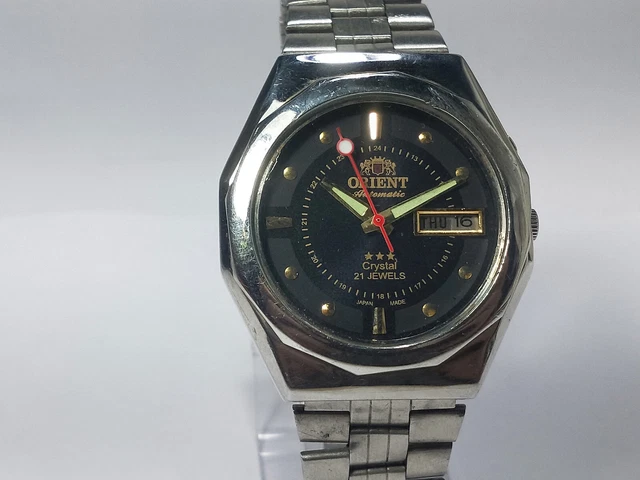Vintage Orient Automatic Movement Day Date Dial Analog Wrist Watch K214