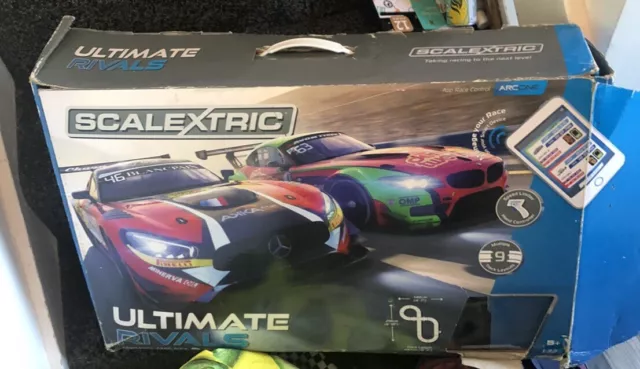 SCALEXTRIC ARC ONE Ultimate Rivals Race Set 60.00 PicClick UK