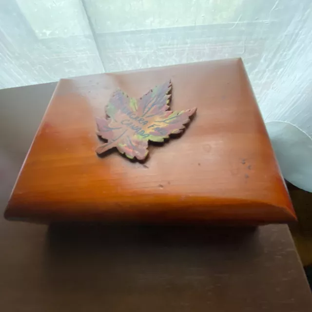 Niagara Falls Canada Souvenir Wooden Playing Card Box W/ Maple Leaf 3