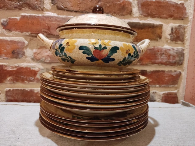 Villeroy Boch Faience Dinner service Floral and Birds Dresden Germany 1900s