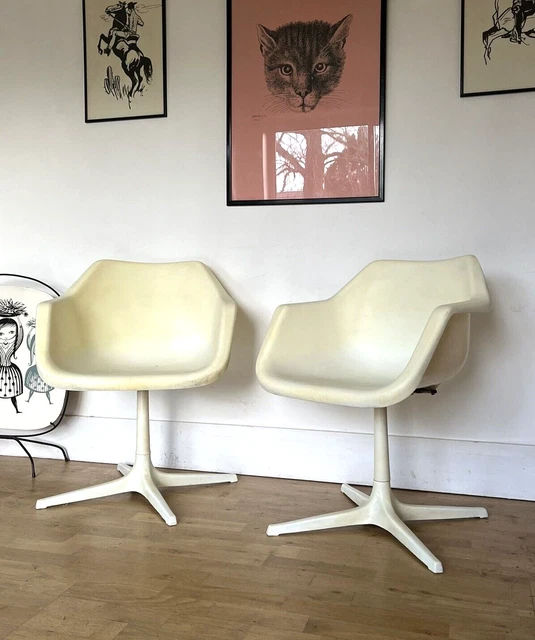 TWO ROBIN DAY Polyprop carver swivel chairs for Hille made by