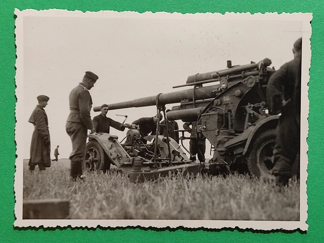 FOTO &FLAKBESATZUNG IST da