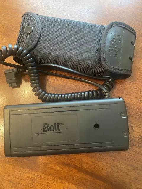 Bolt CBP-C1 compact select Canon flash battery pack