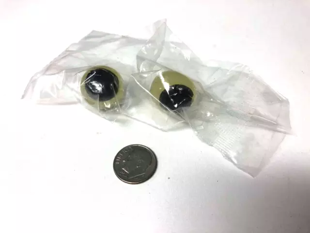 One Pair Sticky Slime Eyeballs - Gross Novelty Gag Gift - GLOW IN THE DARK