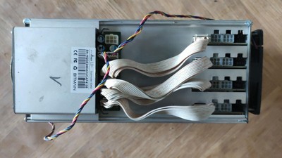 Antminer Antminer Z11 Zcash zec arrr Zen 135ksol Proche Du Neuf 