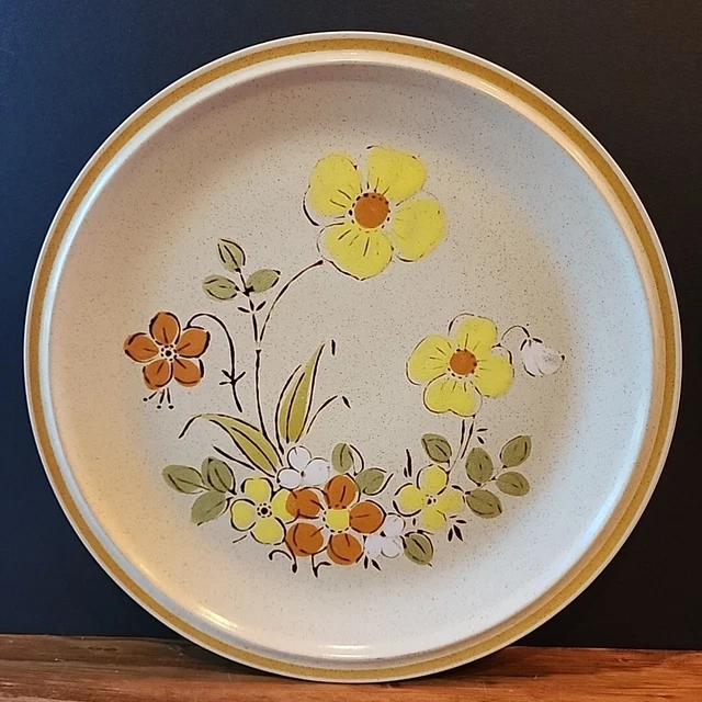 VINTAGE HEARTHSIDE GARDEN Festival Sunshine Flower Dinner Plate