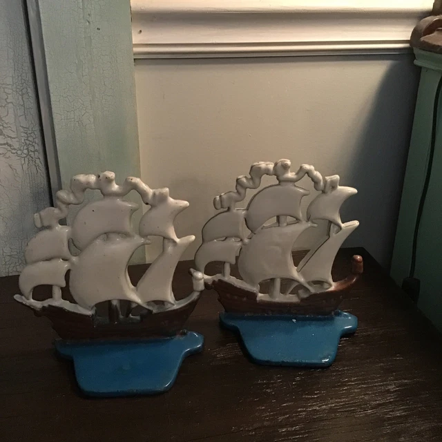 Vintage Set Of Cast Iron Sailing Ship Bookends / Door Stops