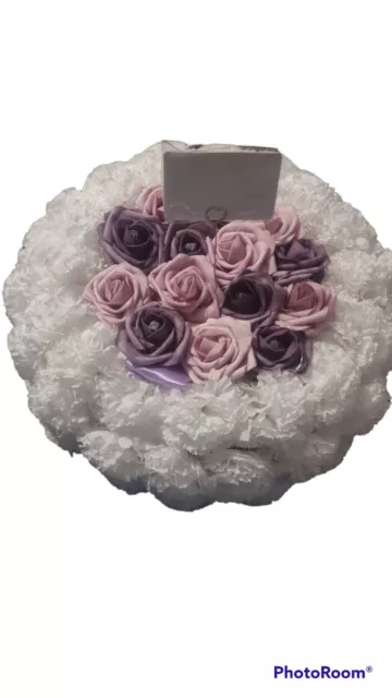 Pastel de cumpleaños de flores artificiales 2