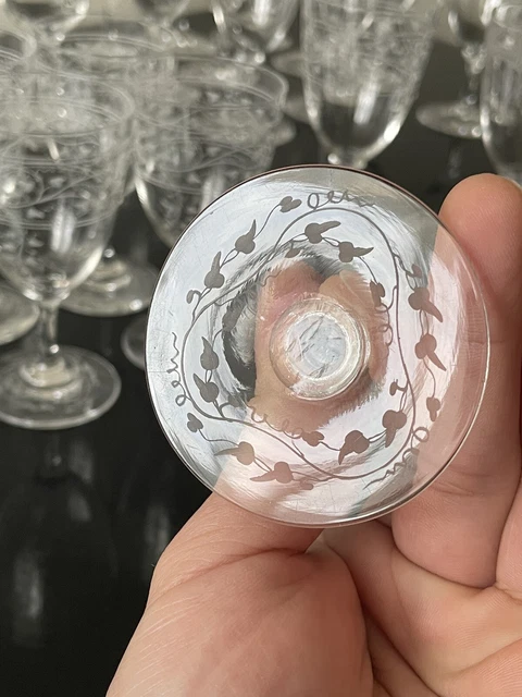ancien service de verres en cristal grave baccarat st louis XIXe siècle 6