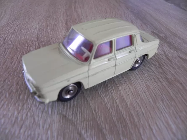 DINKY TOYS France (original) - Renault R8 - Réf. 517 - Jaune paille - Int. rouge