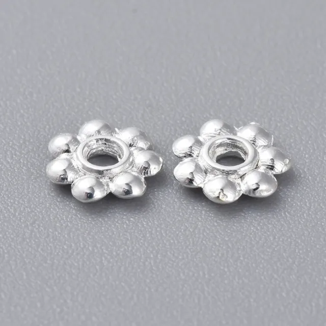 100 x 4x1.5mm shiny silver flower daisy flower Tibetan beads flat round (Small)
