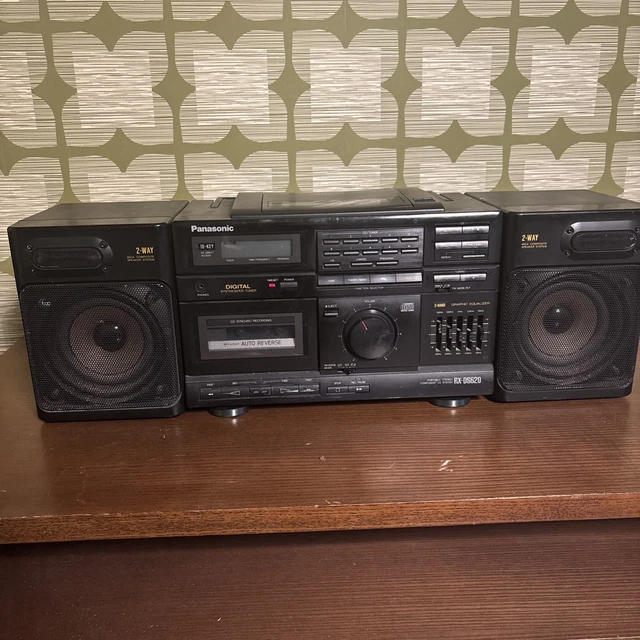 Portable Stereos & Boomboxes, Portable Audio & Headphones