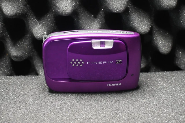 FUJIFILM FinePix Z30 紫 FUJIFILM FinePix Z30 Digital Camera (Violet) 15939347 B&H Photo