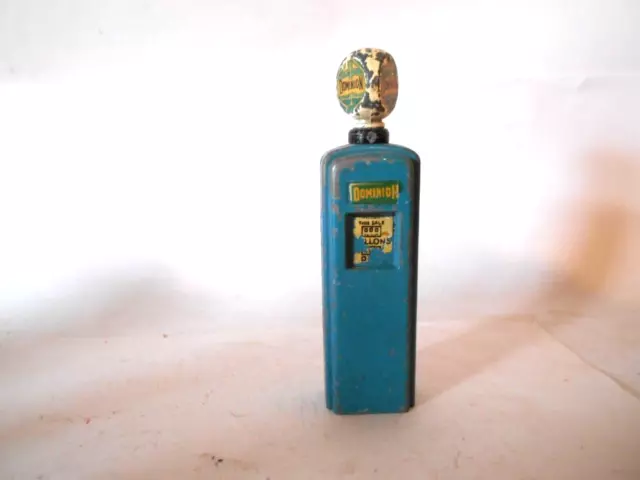 Britains Ltd DOMINION petrol station pump vintage 1950's