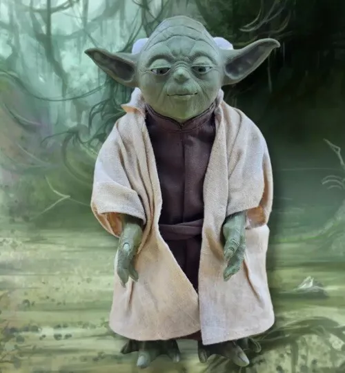 2005 Hasbro Star Wars Call Upon Yoda Electronic Interactive Story Telling Doll