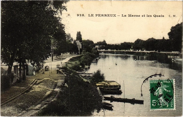 CPA Le Perreux La Mairie FRANCE (1370359)