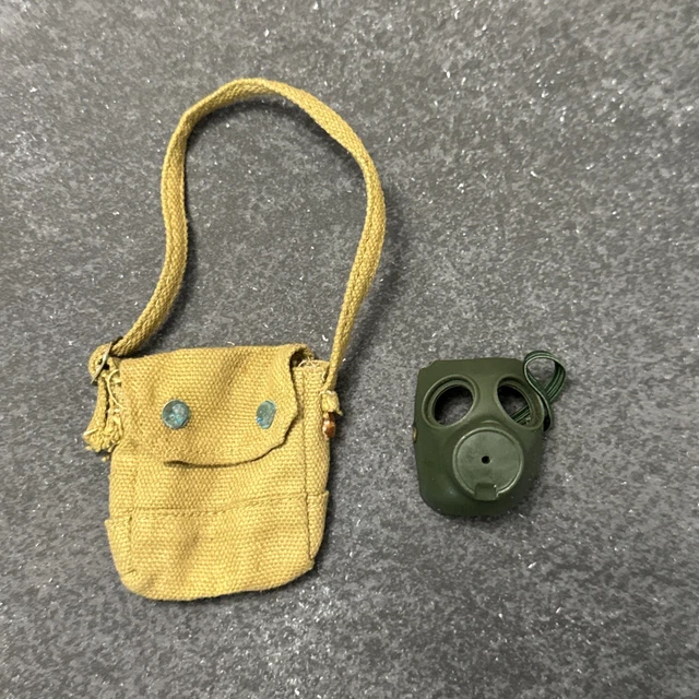 VINTAGE ACTION MAN Original British Infantry Gas Mask And Bag Palitoy £ ...