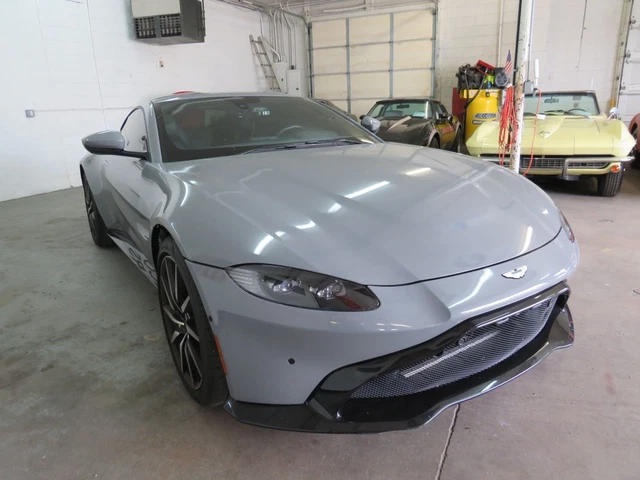 2020 Aston Martin Vantage Coupe Full custom wrap 18