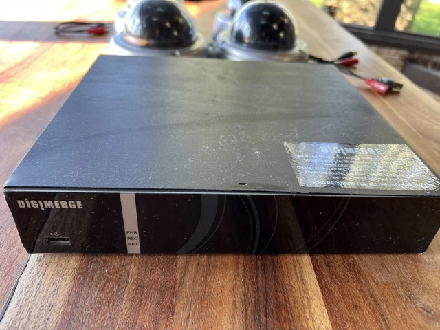 DigiMerge DH104000 Network DVR and 4 Qty HIKVISION DS-2CC592N-FB Color Cameras