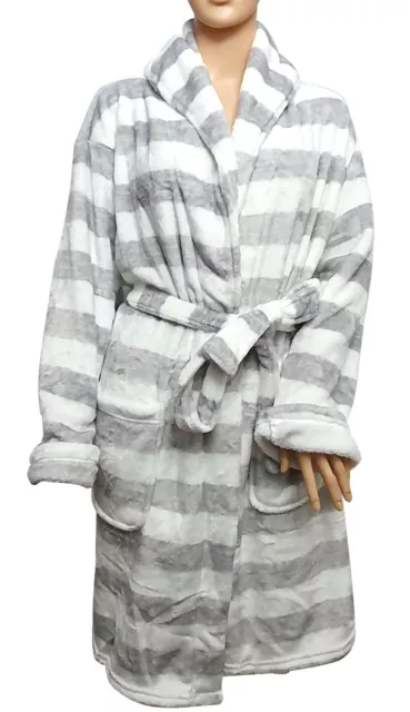 Chic Nite Women's 3/4 Length Plush Hooded Robe with Sherpa Trim Collar &  Cuffs - Walmart.com