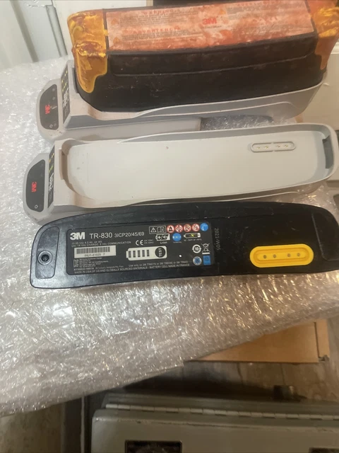 3M Versaflo TR-640 With TR-830 Battery 10.95Vdc 4.0Ah 44Wh