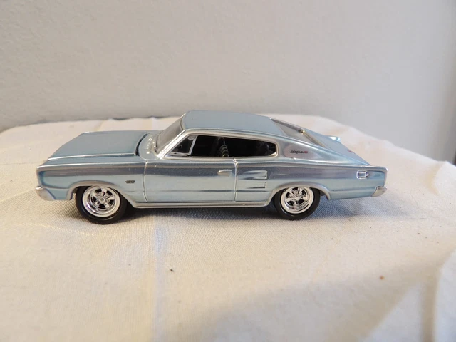 1966 Dodge Charger      Johnny Lightning Holiday Ornaments   1:64 Die-Cast