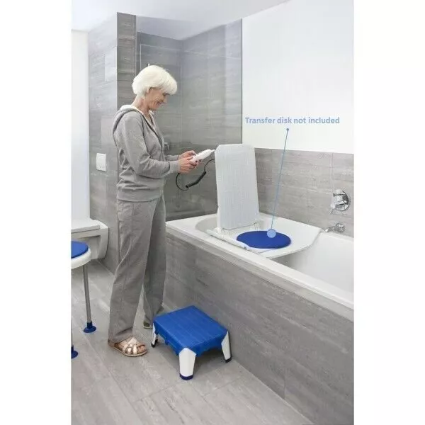 Elevador de baño trasero reclinable Aquatec XL con control remoto manual 350 lb capacidad 3