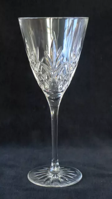 EDINBURGH CRYSTAL ROMEO PATTERN 19cm WINE GLASS EC ETCHED - IN SUPERB CONDITION