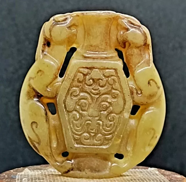 Antigua Escultura de viejo Jade Hetian Tótem doble tallado a mano Amuleto