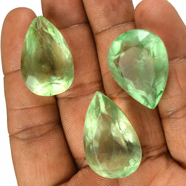 151 CT / 3 Pièces en Gros Lot Vert Naturel Fluorine Poire Coupe Forme Libre