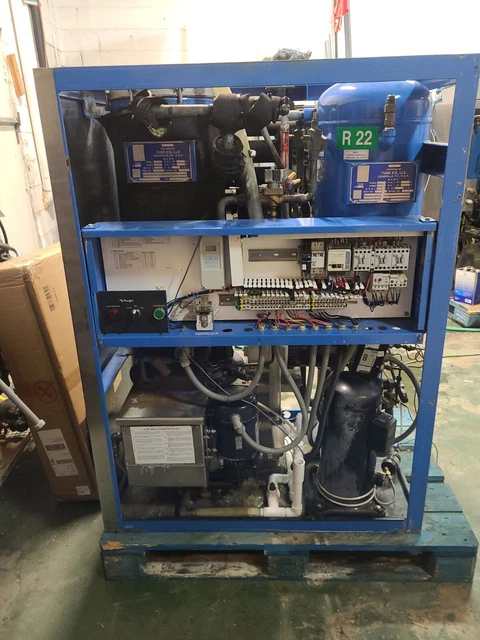 Ice Machine  Used Vogt Model# HE40S Running Condition Heavy Industrial Unit