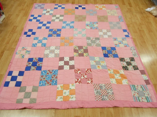 Vtg Antique 1930s FEEDSACK 9 Patch Pieced Pink Border HANDMADE Full Quilt 68x79