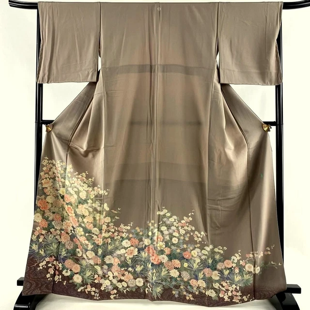 Japanese kimono  "IroTOMESODE" ,Sign, a Crest, Plants, Stream, L5' 5.5"..3065