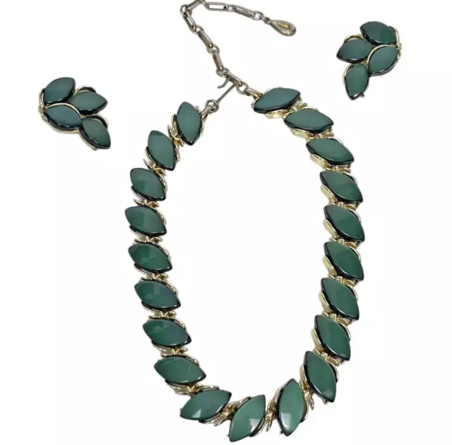 LISNER EMERALD GREEN Thermoset Lucite Retro Necklace and Earring Set ...
