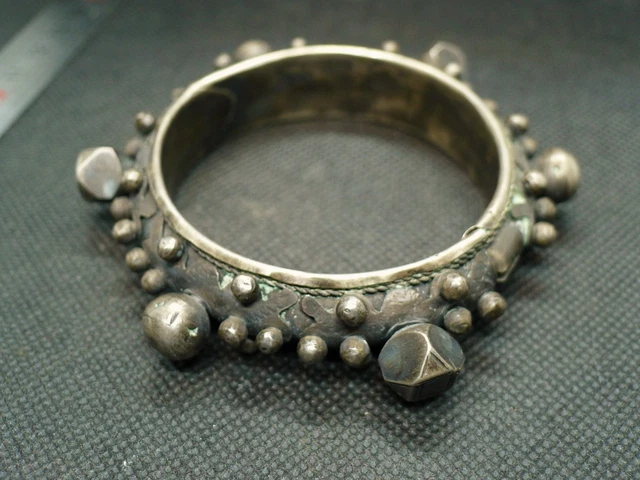 Bracelet Ethnique Ancien En Argent Sterling - Motif Spirales, Argenté, Bon état