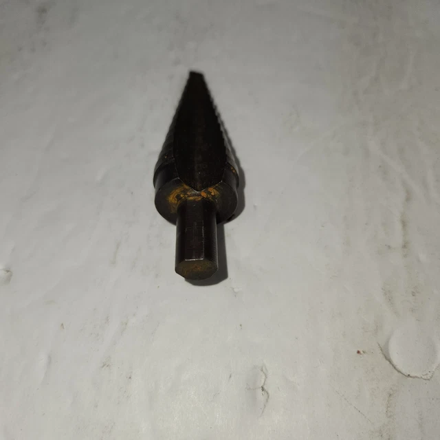 Klein Tools Step Drill Bit #4 11 Hole Sizes: 1/4” - 7/8” KLEIN-UNIBIT 4 EUC 3