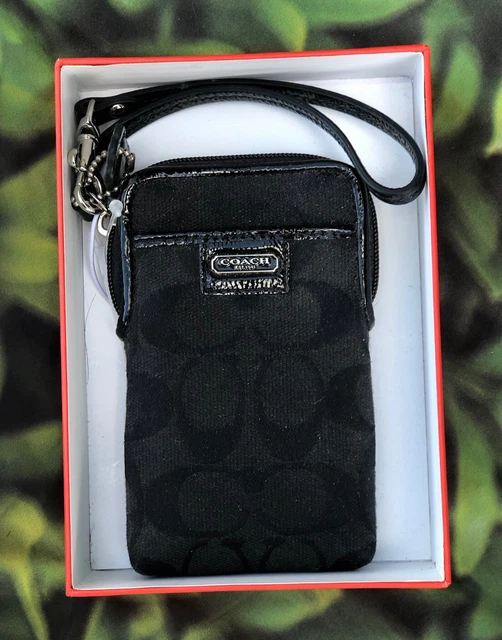 Coach Wristlet Purse Universal Holder Credit Card Black Signature Design NWT