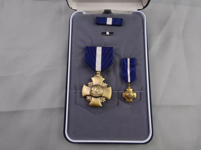(A19-005) Navy Cross original US Orden Marine Corps Set im Etui Sonderset